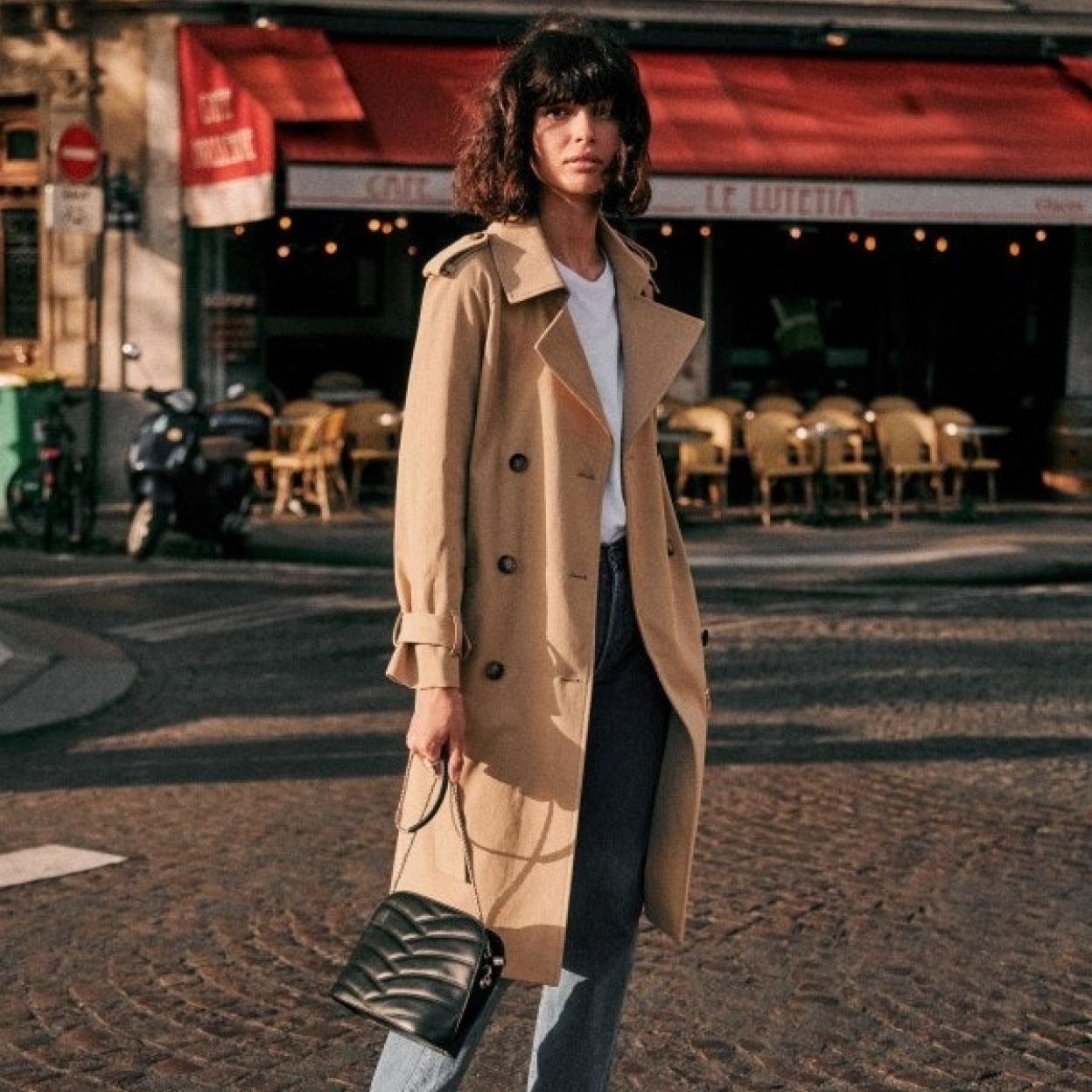 Las gabardinas de color camel son la chaqueta de entretiempo por excelencia. Descubre otras propuestas que usarás sin parar las próximas semanas. /sezane