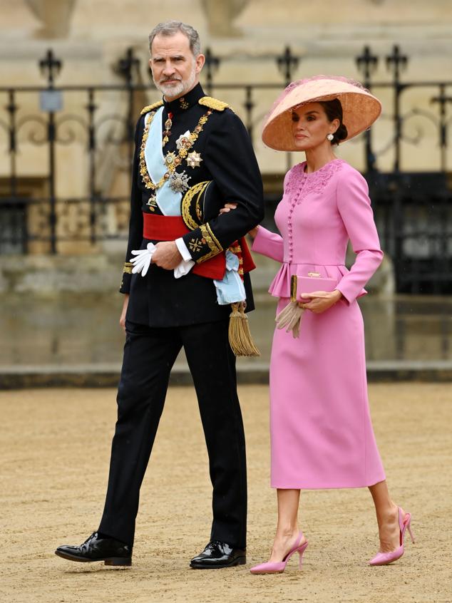 El espectacular look de la coronación de Carlos III