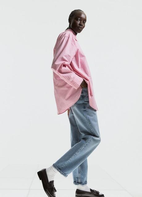 Camisa de rayas rosas de H&M, 19,99 euros.