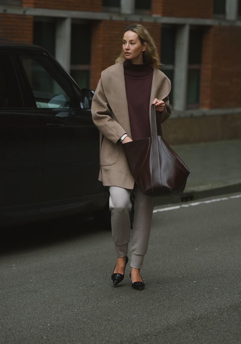 Estas chaquetas de punto quedan realmente elegantes si tienes más de 50 años