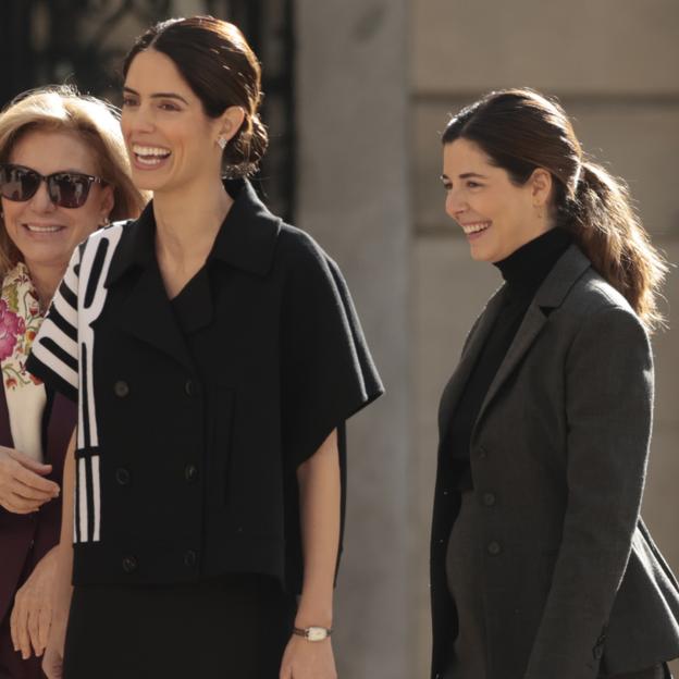 Sofía Palazuelo y Belén Corsini, dos formas distintas de llevar con estilo un traje de Dior: los looks de las cuñadas en el Palacio de Liria