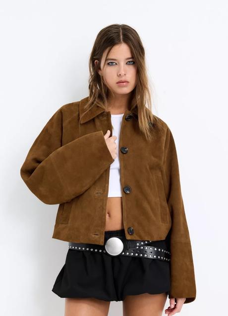 Chaqueta de ante de Pull & Bear (119 euros)