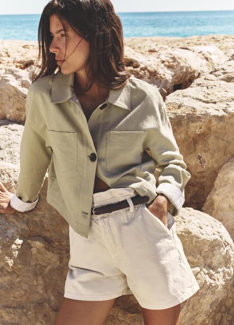Cazadora corta de Zara (39,95 euros)