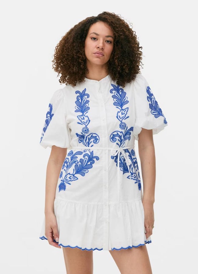 Minivestido bordado Primark.